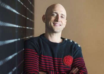 Aos 42 anos, ator da comédia nacional Paulo Gustavo, morre por complicações da Covid-19