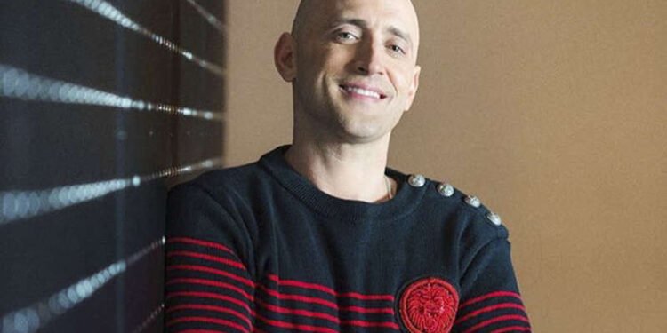 Aos 42 anos, ator da comédia nacional Paulo Gustavo, morre por complicações da Covid-19