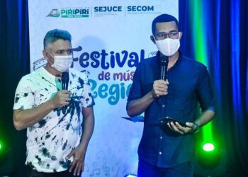 (Chaguinha e Moisés Lopes)Festival de regional de música