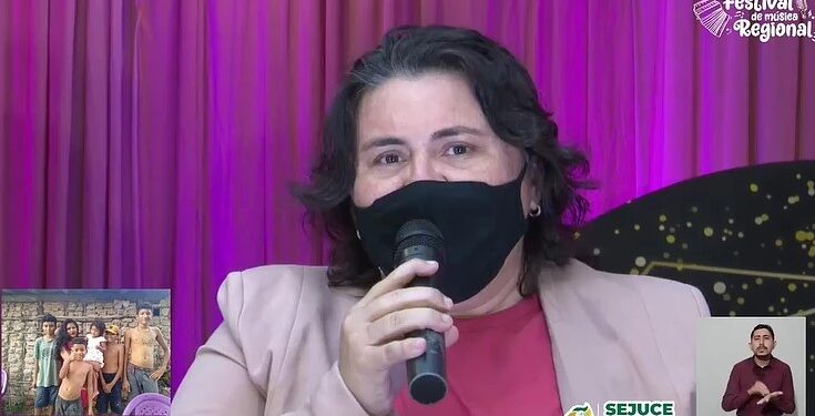 Prefeita Jôve Oliveira - Live "Mães que Brilham".