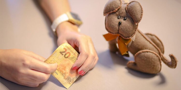 Saque do auxílio emergencial 2021 volta a ser liberado nesta terça