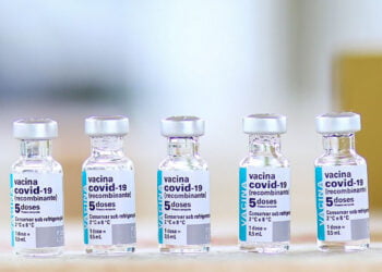 Piauí vai antecipar a segunda dose da AstraZeneca após 30 dias da 1ª dose