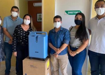 Prefeitura de Piripiri faz doação de concentradores de oxigênio portáteis ao Hospital Regional Chagas Rodrigues