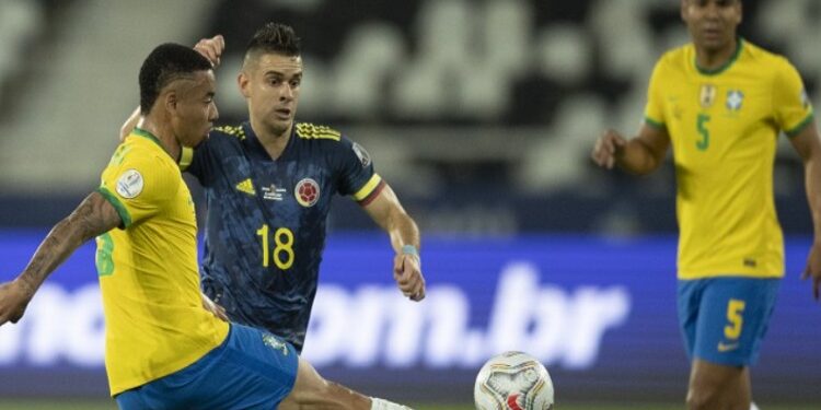 Brasil vence Colômbia e mantém 100% na Copa América