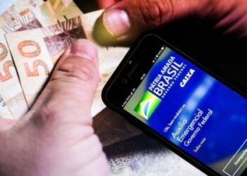 Trabalhadores nascidos em abril podem sacar auxílio emergencial