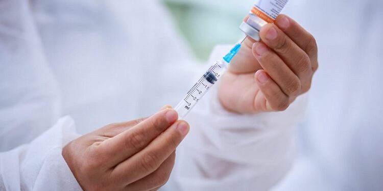 Piauí vai receber 44 mil doses de vacina da janssen com dose única, afirma Sesapi