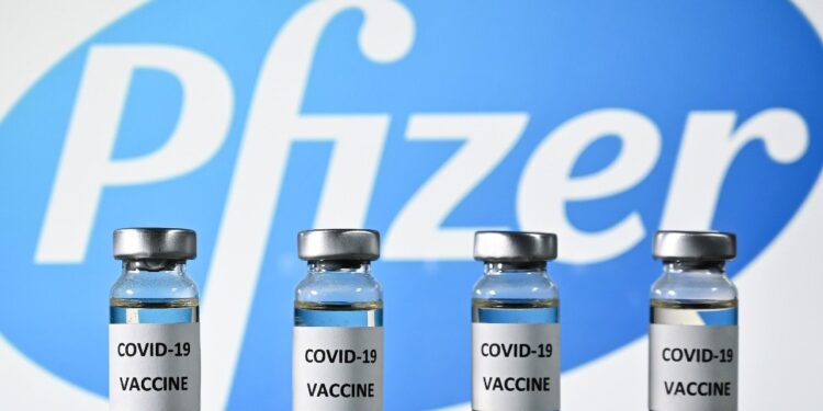 Pfizer entrega mais 936 mil doses da vacina contra Covid-19 ao Brasil nesta quinta-feira