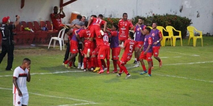 4 de Julho vence o Moto Club por 2 a 0 na Arena Ytacoatiara, em Piripiri