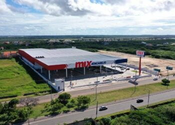 Avançam as obras do Mix Mateus, na zona leste de Piripiri