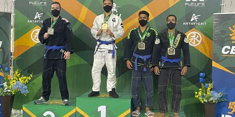 Piripiriense Bruno Marllon é campeão brasileiro de Jiu-jitsu