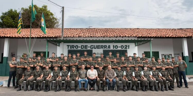 Histórico! TG 10-021 recepciona a primeira mulher Prefeita de Piripiri