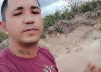Jovem é assassinado dentro de salão de beleza