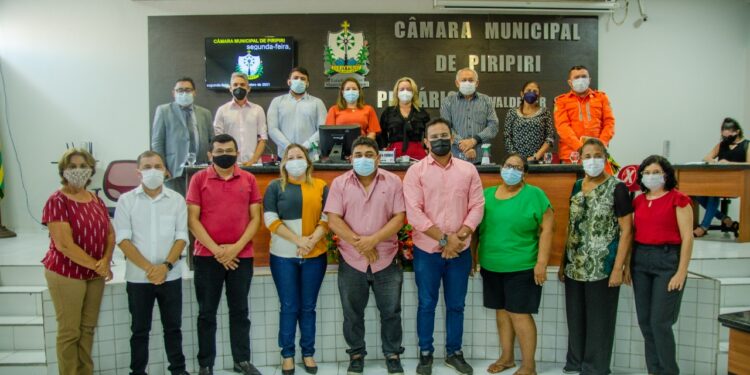 Audiência pública é realizada para tratar sobre proibição de queima e soltura de fogos artifício