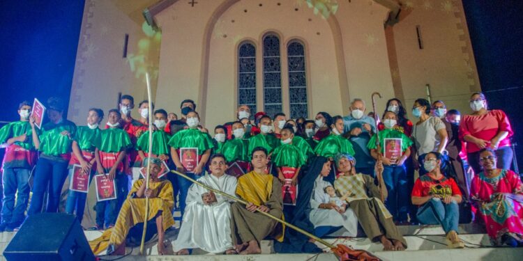 Coral de Crianças da Cantata Natalina emociona público no Natal dos Sonhos de Piripiri