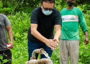 Prefeitura de Piripiri implanta sistema de abastecimento em Lagoa de Dentro