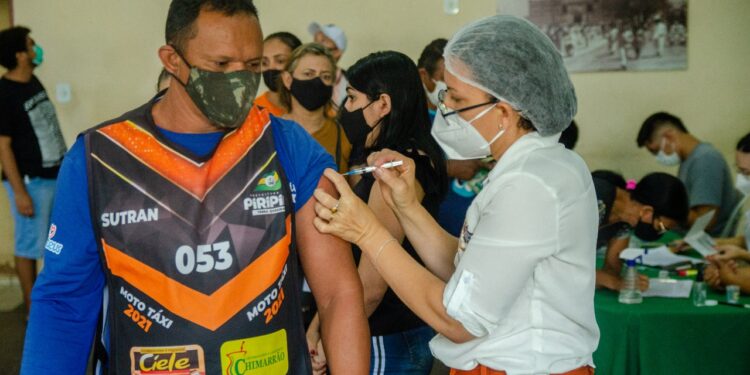 SESAM inicia vacinação de reforço da Janssen contra a covid-19