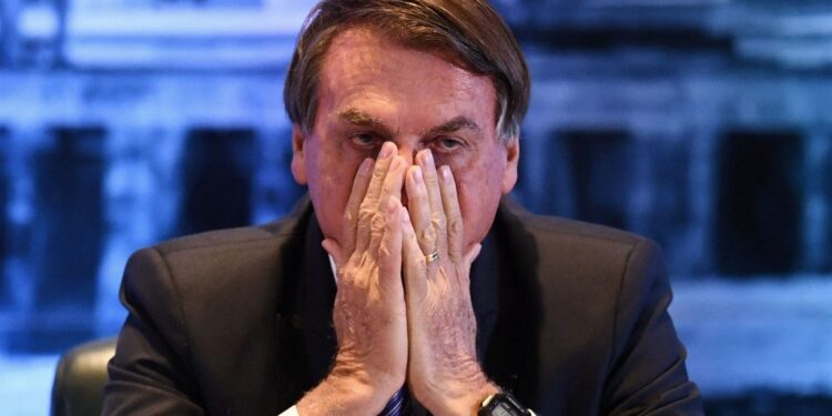 Republicanos intensifica pressão sobre Bolsonaro