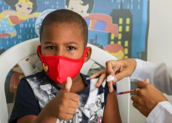 Secretaria de Saúde de Piripiri dá continuidade a vacinação de crianças de cinco e seis anos contra Covid