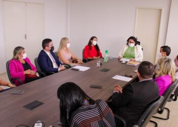 Projeto de lei que reduz para 30 horas a carga horária de Enfermagem será votado pela Câmara