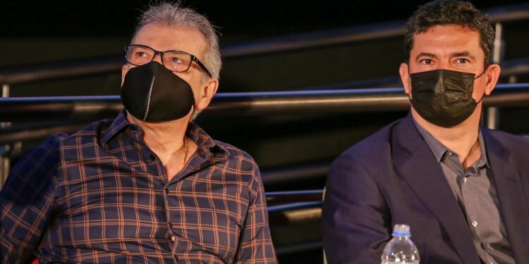 Ex-Senador João Vicente se filia ao Podemos, mas descarta candidatura