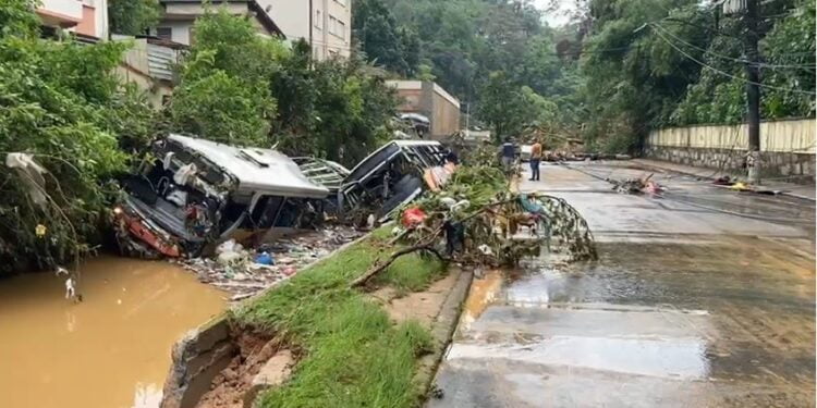 66 mortos em Petrópolis, região serrana do Rio de Janeiro
