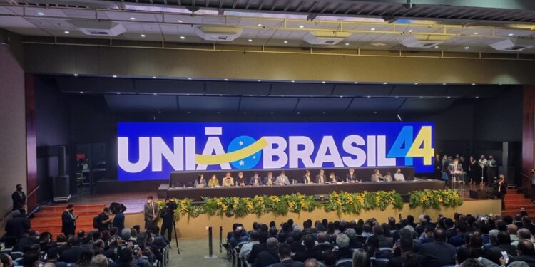 TSE aprova registro e estatuto do União Brasil, partido resultante da fusão entre DEM e PSL