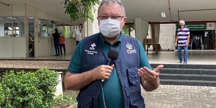 COE mantém uso obrigatório de máscara no Piauí e discutirá flexibilizações em 15 dias