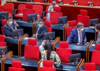 Janela elimina sete partidos na Assembleia Legislativa