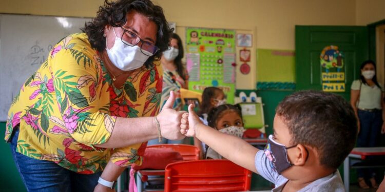 Pesquisa aponta 94% de aprovação da gestão de Jôve Oliveira Monteiro em Piripiri