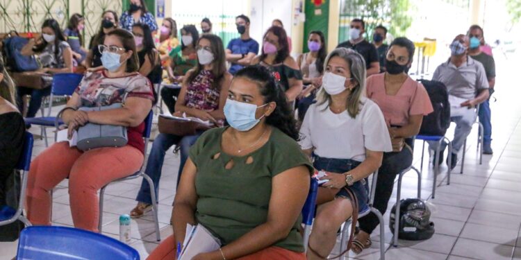 SEDUC realiza II Encontro Pedagógico com Educadores que atuam na EJA de Piripiri