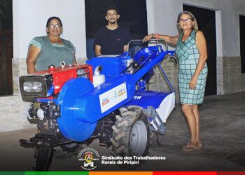 STR de Piripiri recebe micro trator por meio da Secretaria de Agricultura do Piauí