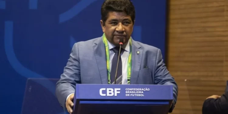 Presidente da CBF é acusado de favorecimento de familiares e de compra de votos