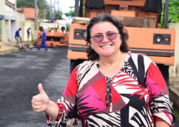 Prefeitura de Piripiri continua asfaltamento de vias do centro da cidade