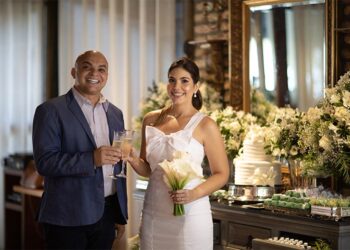 Médico do Piauí morre dentro de avião durante viagem de lua de mel