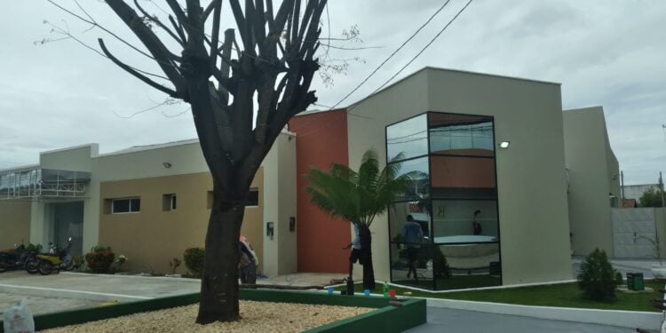 Obra de construção da Policlínica de Piripiri  segue em ritmo acelerado