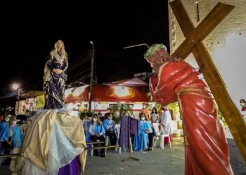 Procissão do Encontro de Maria com seu Filho Jesus é realizada pela primeira vez em Piripiri