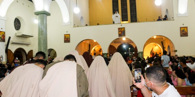 Encenação da Ressureição de Cristo marca encerramento da Missa de Páscoa em Piripiri