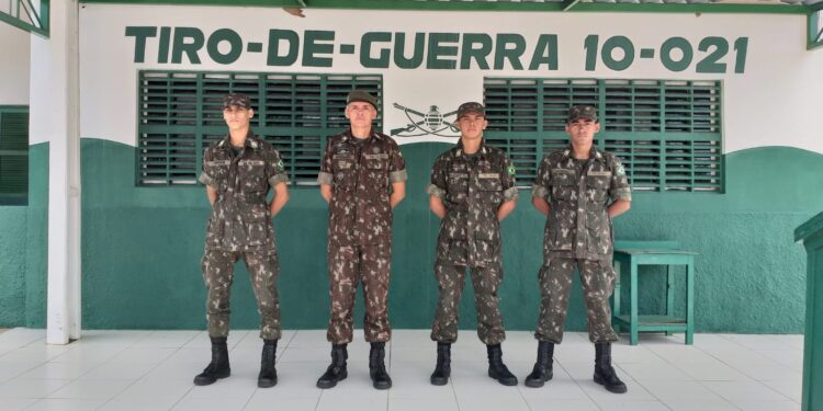 Dia do Exército Brasileiro .: Confira a entrevista com o Sub Tenente Marcondes Brandão Tiro de Guerra 10-021