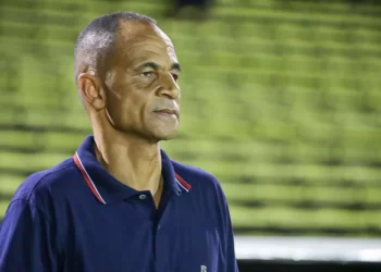 4 de Julho demite Édson Souza e recontrata Fernando Tonet