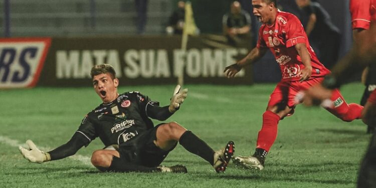 4 de Julho vence Corisabbá e se classifica para as semifinais do Piauiense