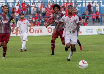 4 de Julho tem previsão de 10 reforços após 7 dispensas, diz José Amaro