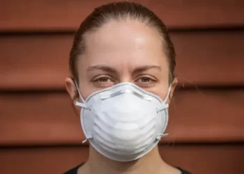 Trinta sequelas e sintomas persistentes da Covid-19; confira a lista