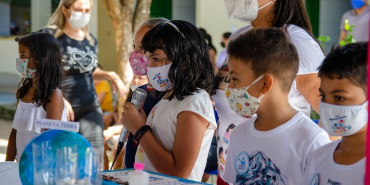 SEDUC de Piripiri promove Feira de Ciências no C.E Manoel Lira