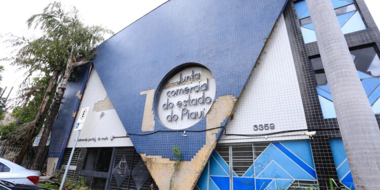 Na Estônia, Jucepi conhece tecnologia nas áreas de registro e licenciamento de empresas