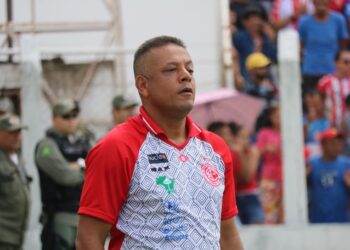 4 de Julho anuncia Emanoel Sacramento como novo treinador, após saída do Fernando Tonet