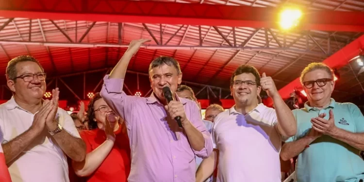 Com apoio de Lula e Wellington, Rafael lidera as intenções de voto em Piripiri com 44,67%