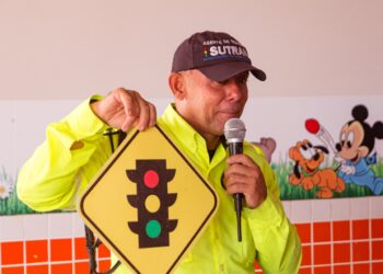 Campanha Maio Amarelo realiza blitzes e palestras educativas voltadas para trânsito em Piripiri