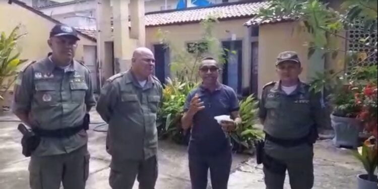 Frei Leandro participa de reunião com Polícia Militar para discutir segurança durante a 15ª Romaria da Terra e da Água