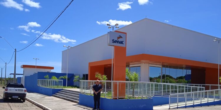 Engenheiro Edwaldo Freitas Lira, faz visita ao o Senac Piripiri, prédio que receberá seu nome