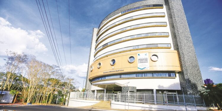 No último dia do prazo, 45 candidatos aguardam julgamento no Piauí